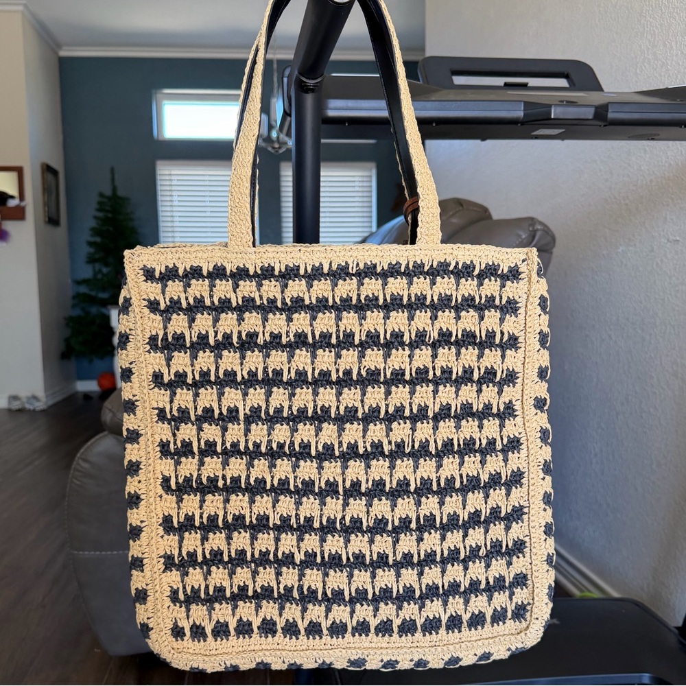 Tory Burch Black Raffia Straw Tote - Picture 5 of 10